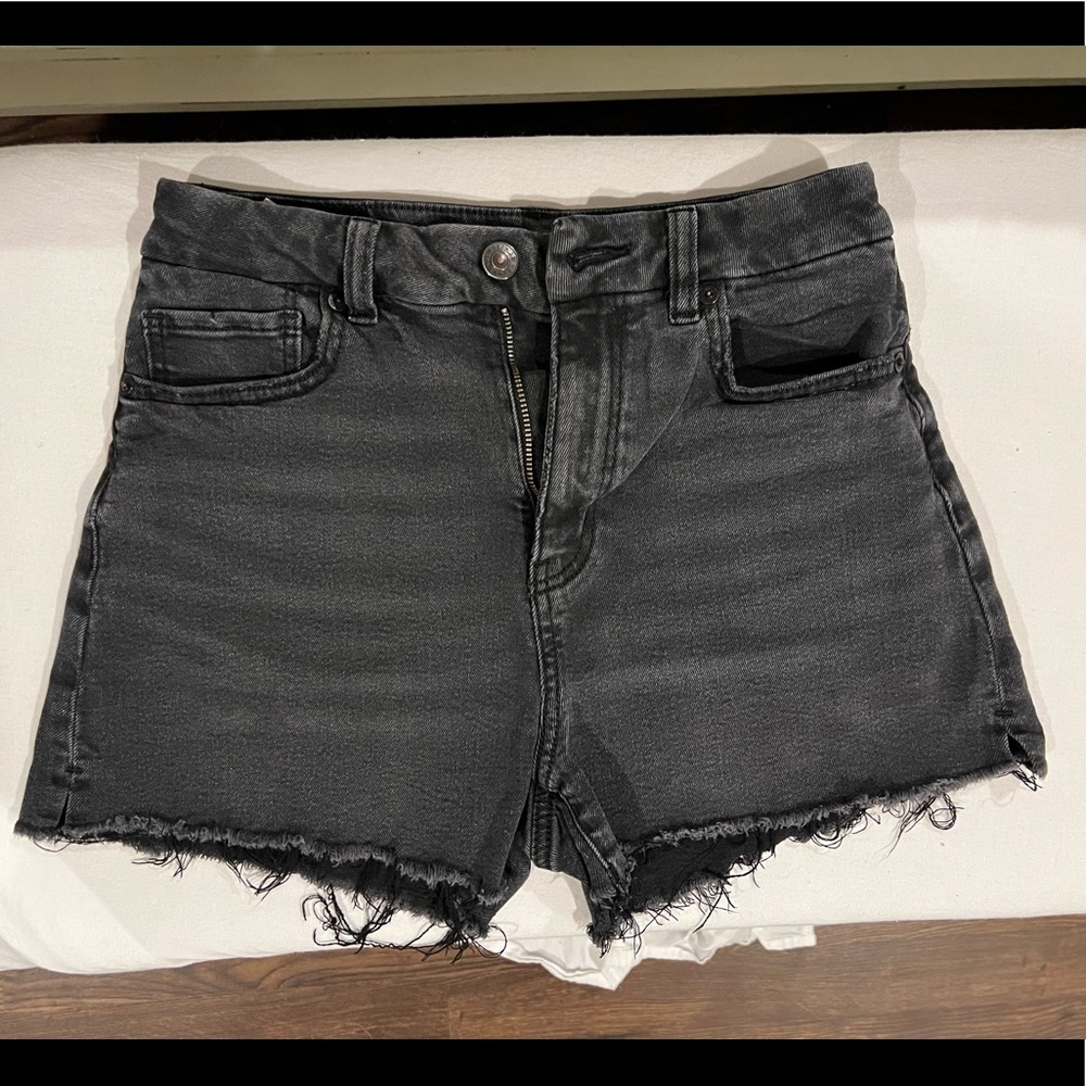 High waisted curvy American Eagle mom shorts!!